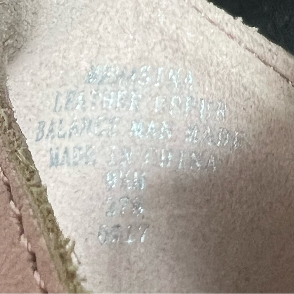 Marc Fisher Laser Cut Out Wedge Espadrille Pink Sandals Women’s Shoe size 9.5 M - Picture 6 of 6